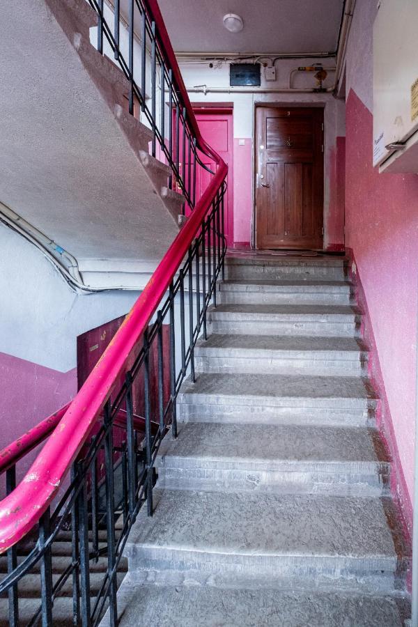 Artists Apartment Near Telliskivi Creative Centre Tallinn Bagian luar foto
