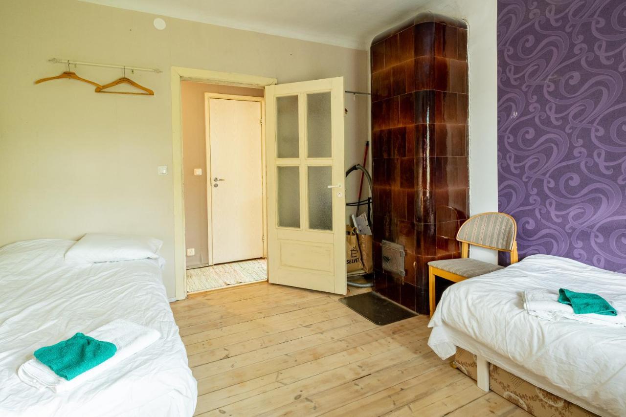 Artists Apartment Near Telliskivi Creative Centre Tallinn Bagian luar foto